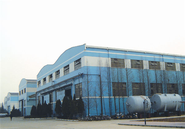 中國(guó)石化南化化機(jī)廠重鉚焊車間